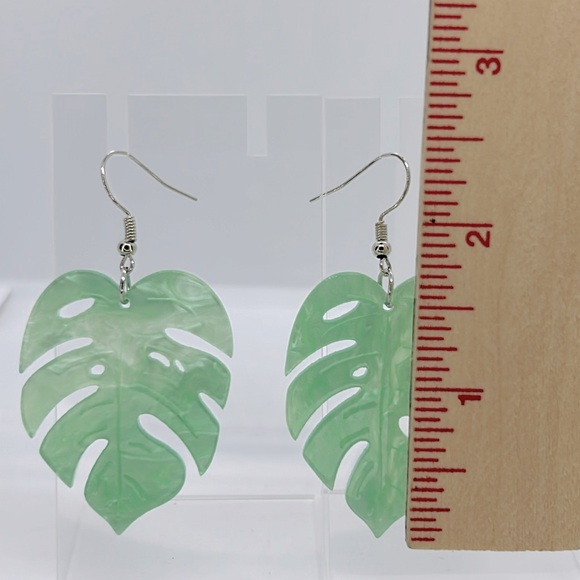 Leaf Shape Acrylic Dangle Earrings - Picture 2 of 2